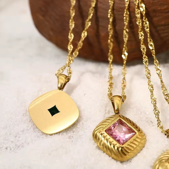 18K Gold Plated Pink Gemstone Necklace - Picture 7 of 7
